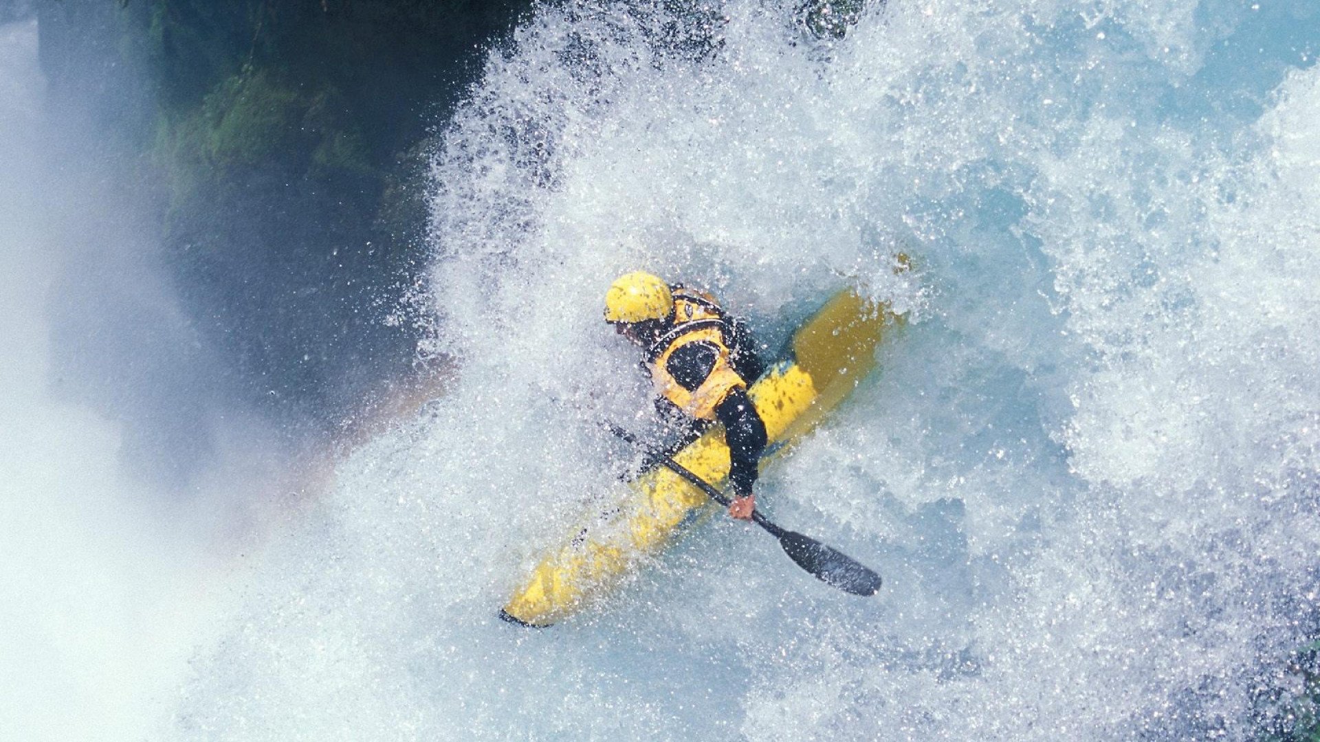 勇士三分手感火热，库里连续命中关键投篮，库里38分勇士双杀